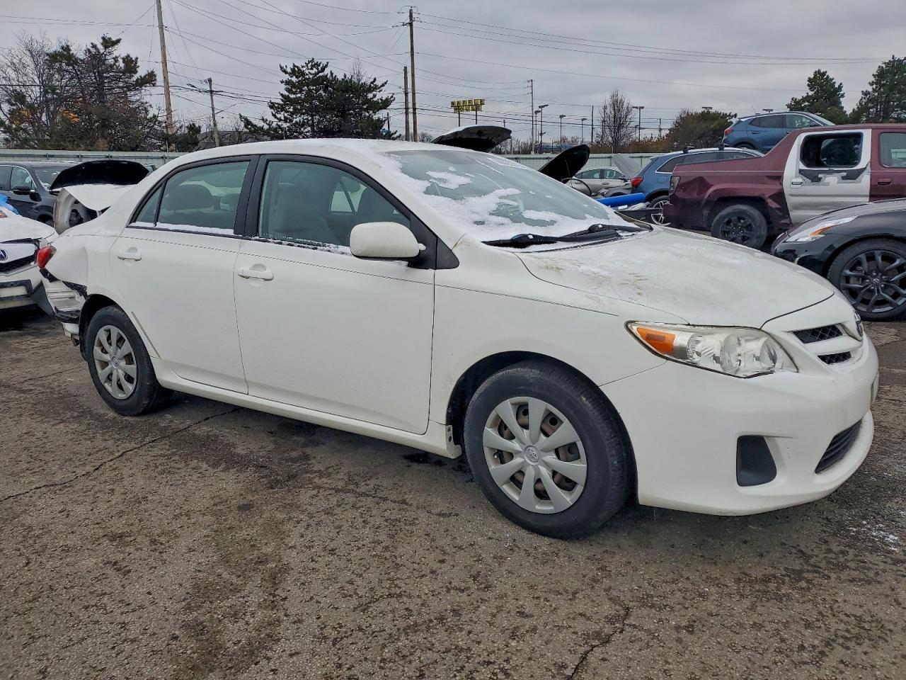 2011 TOYOTA COROLLA BASE photo 4
