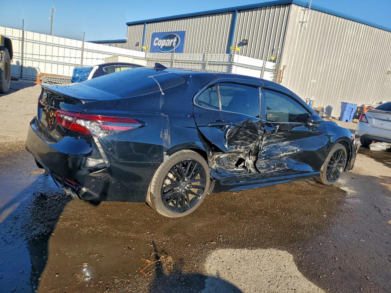 2023 TOYOTA CAMRY XSE photo 3