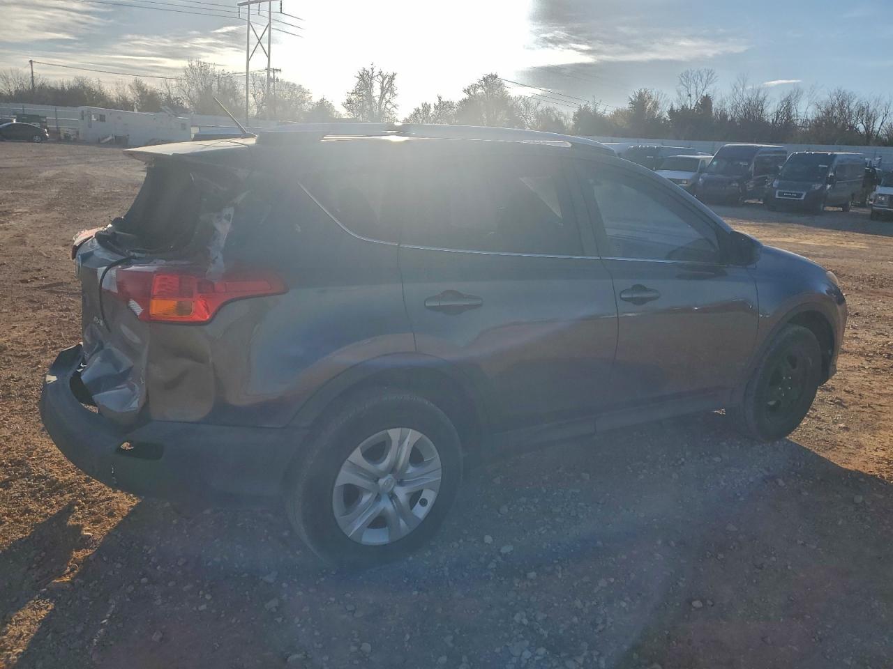 2013 TOYOTA RAV4 LE photo 3