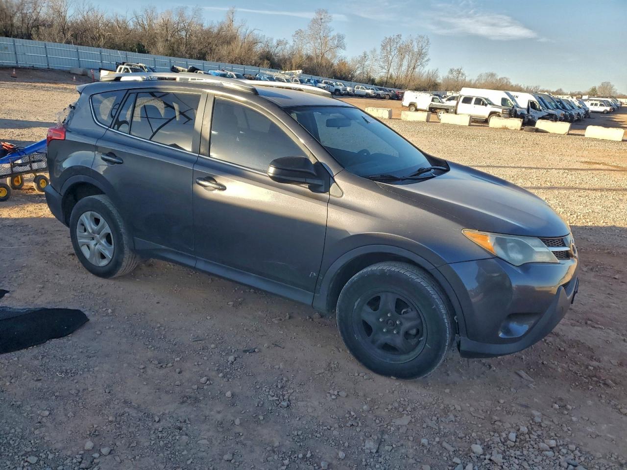 2013 TOYOTA RAV4 LE photo 4