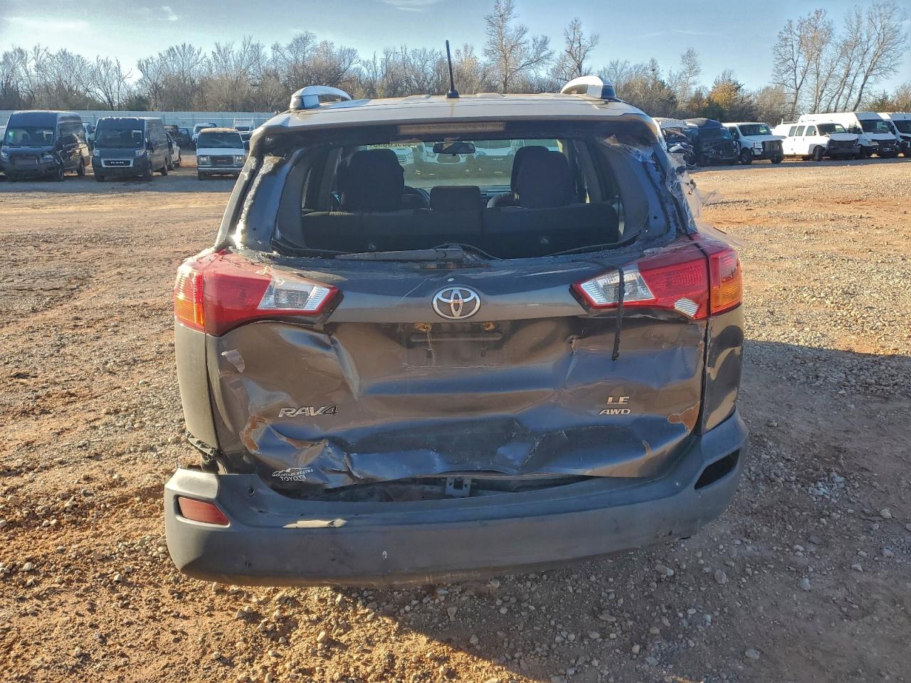 2013 TOYOTA RAV4 LE photo 6