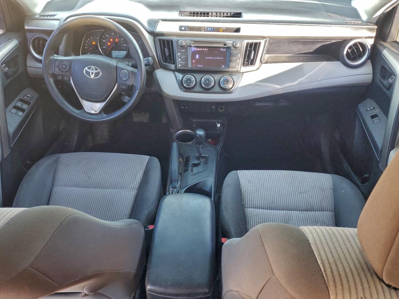 2013 TOYOTA RAV4 LE photo 8