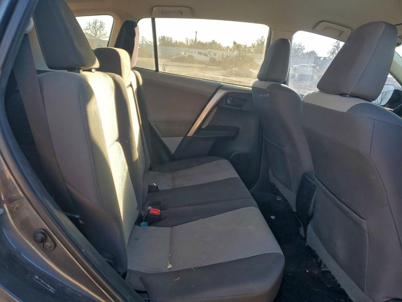 2013 TOYOTA RAV4 LE photo 11