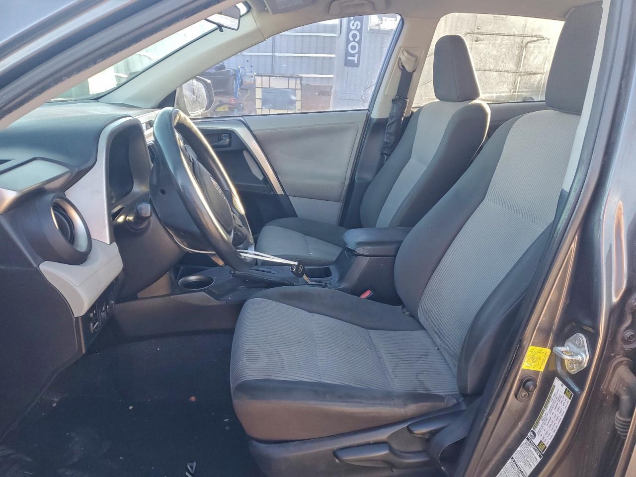 2013 TOYOTA RAV4 LE photo 7