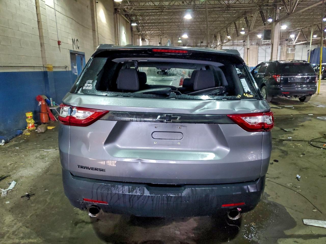 2019 CHEVROLET TRAVERSE LS photo 6