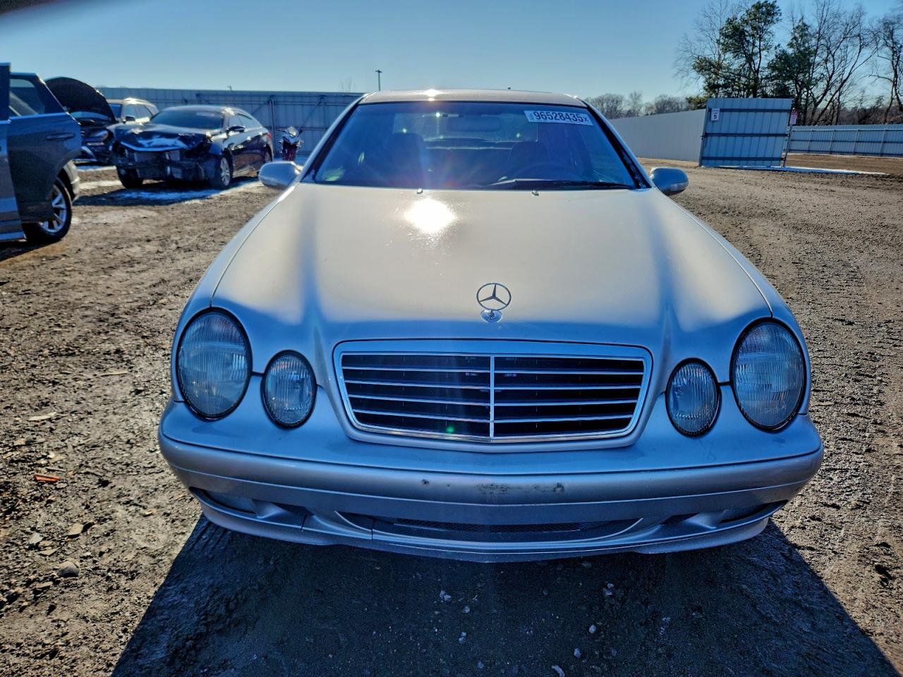 2002 MERCEDES-BENZ CLK 320 photo 5