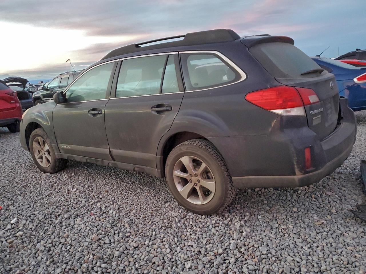 2014 SUBARU OUTBACK 2.5I photo 2
