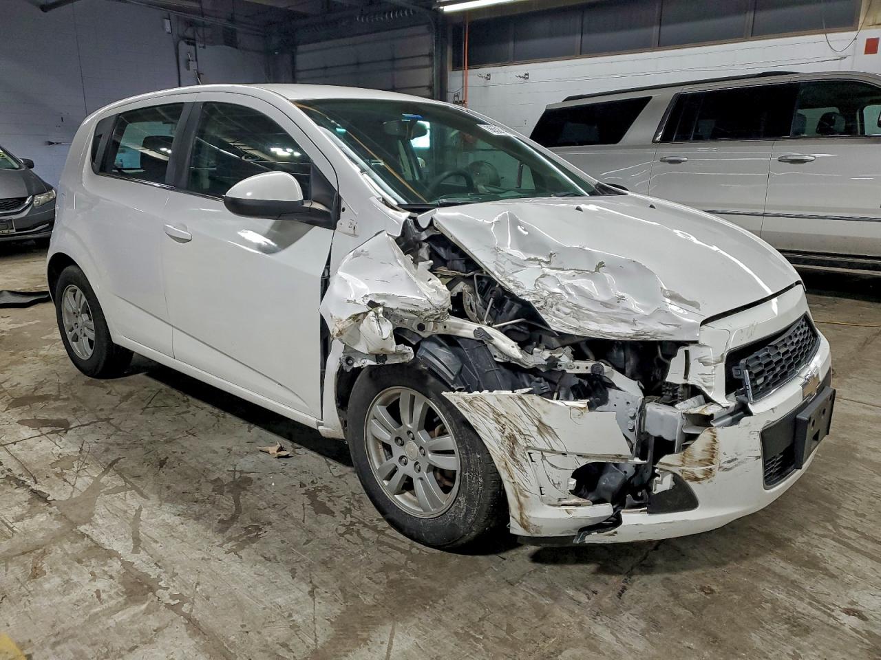 2014 CHEVROLET SONIC LT photo 4