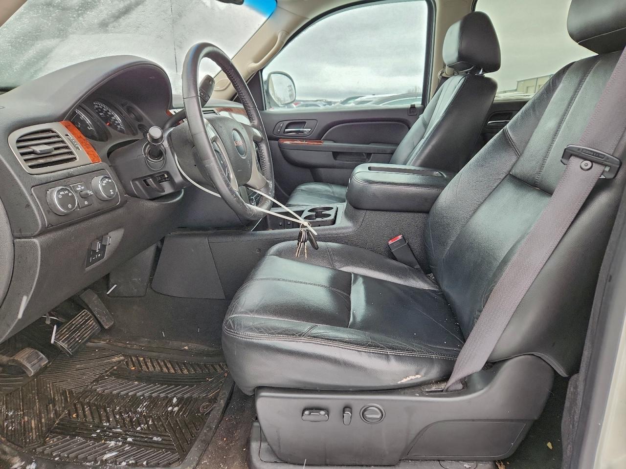 2012 GMC SIERRA K1500 SLT photo 7