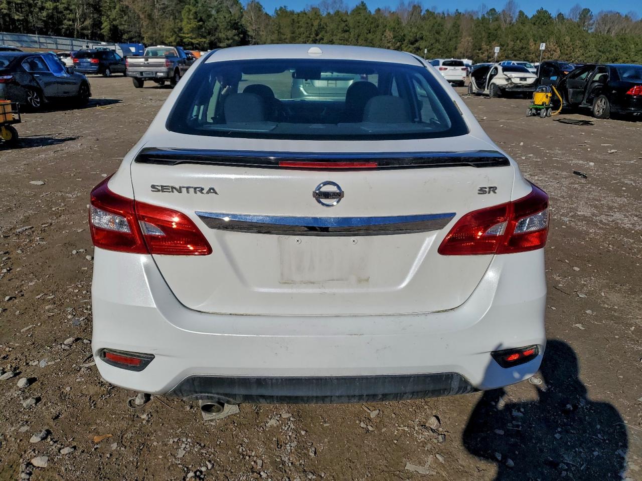 2017 NISSAN SENTRA S photo 6