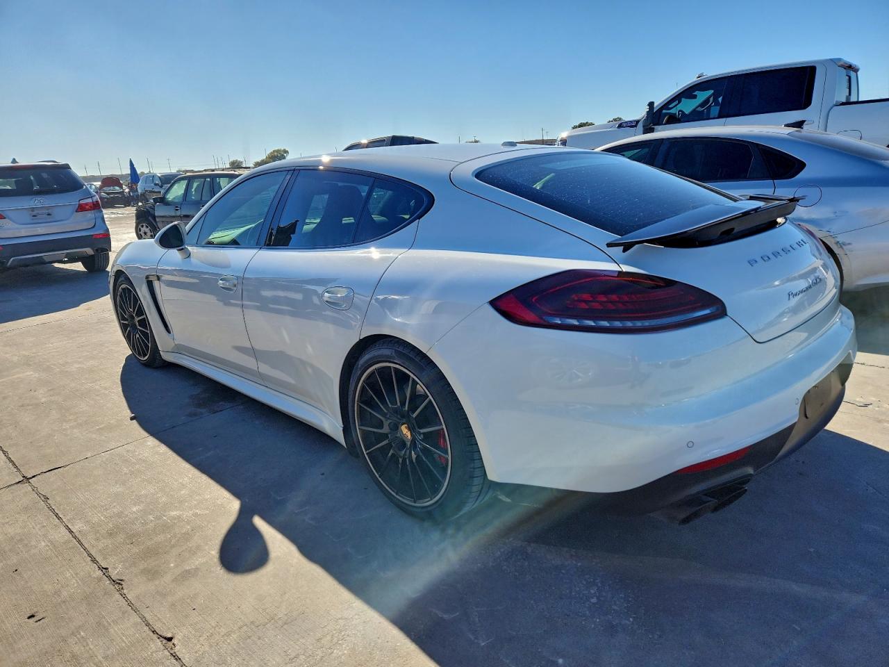 2014 PORSCHE PANAMERA GTS photo 2
