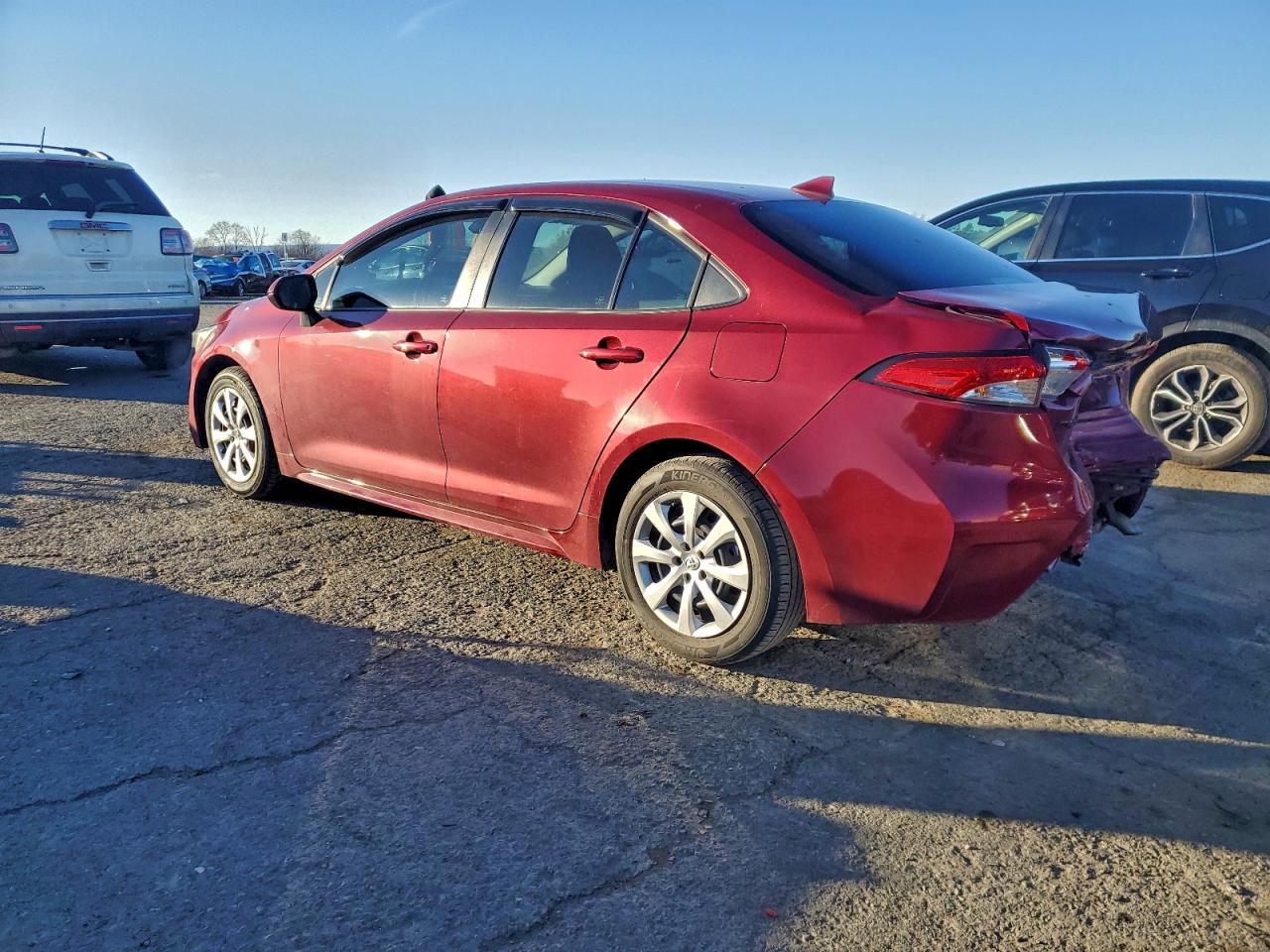2022 TOYOTA COROLLA LE photo 2