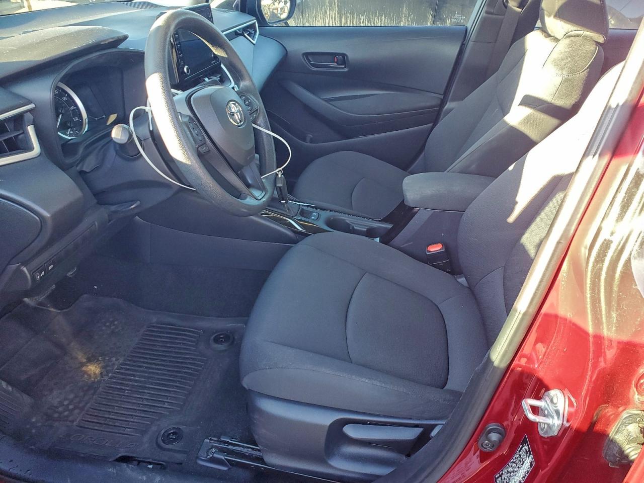 2022 TOYOTA COROLLA LE photo 7