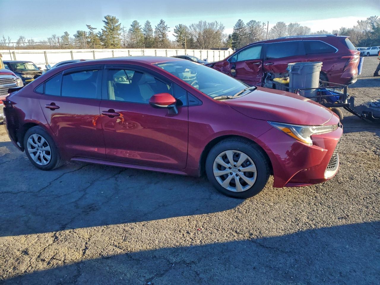 2022 TOYOTA COROLLA LE photo 4