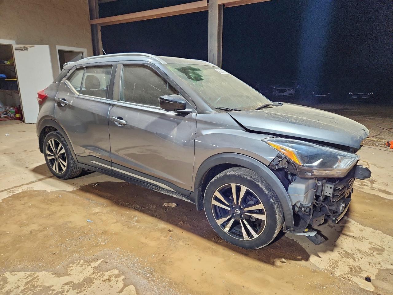 2019 NISSAN KICKS S photo 4