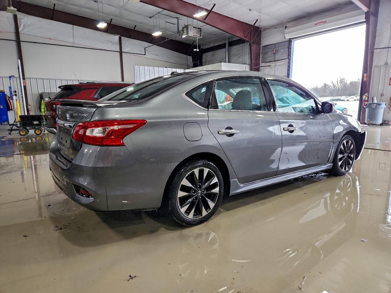2017 NISSAN SENTRA SR TURBO photo 3