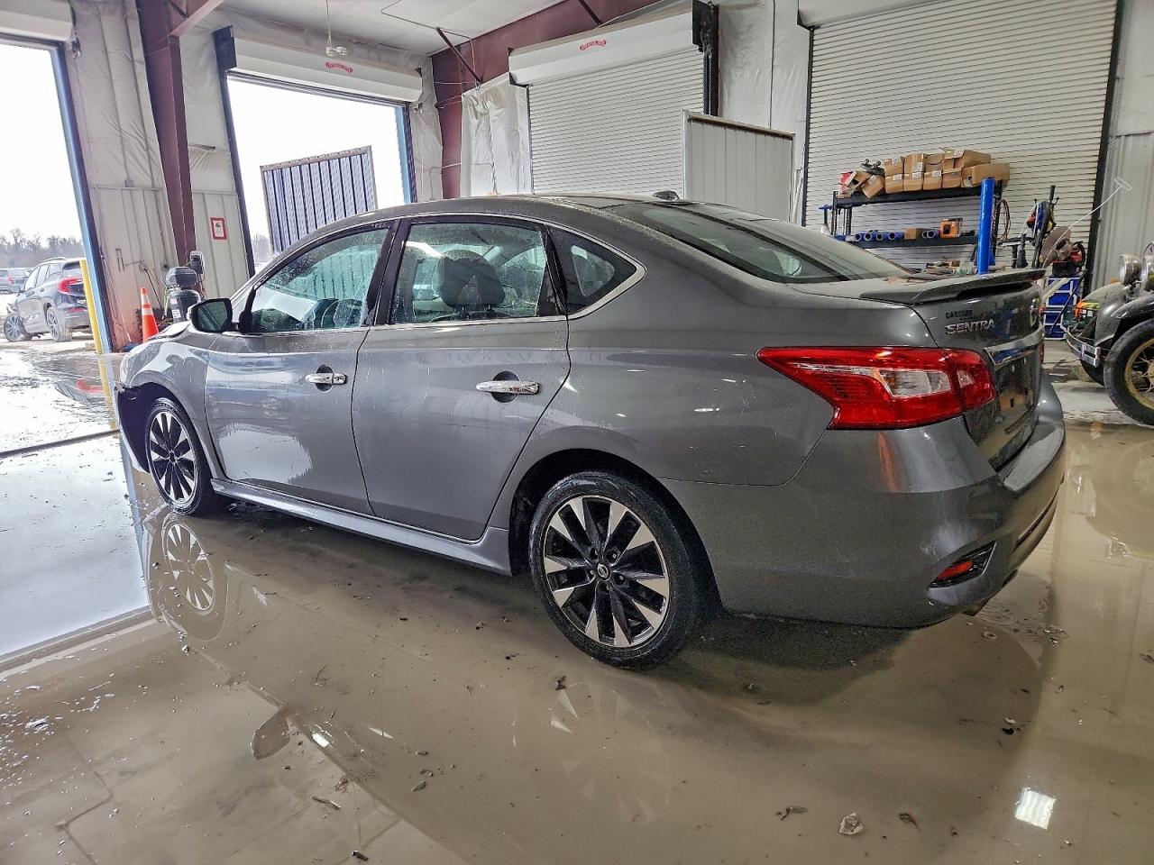 2017 NISSAN SENTRA SR TURBO photo 2