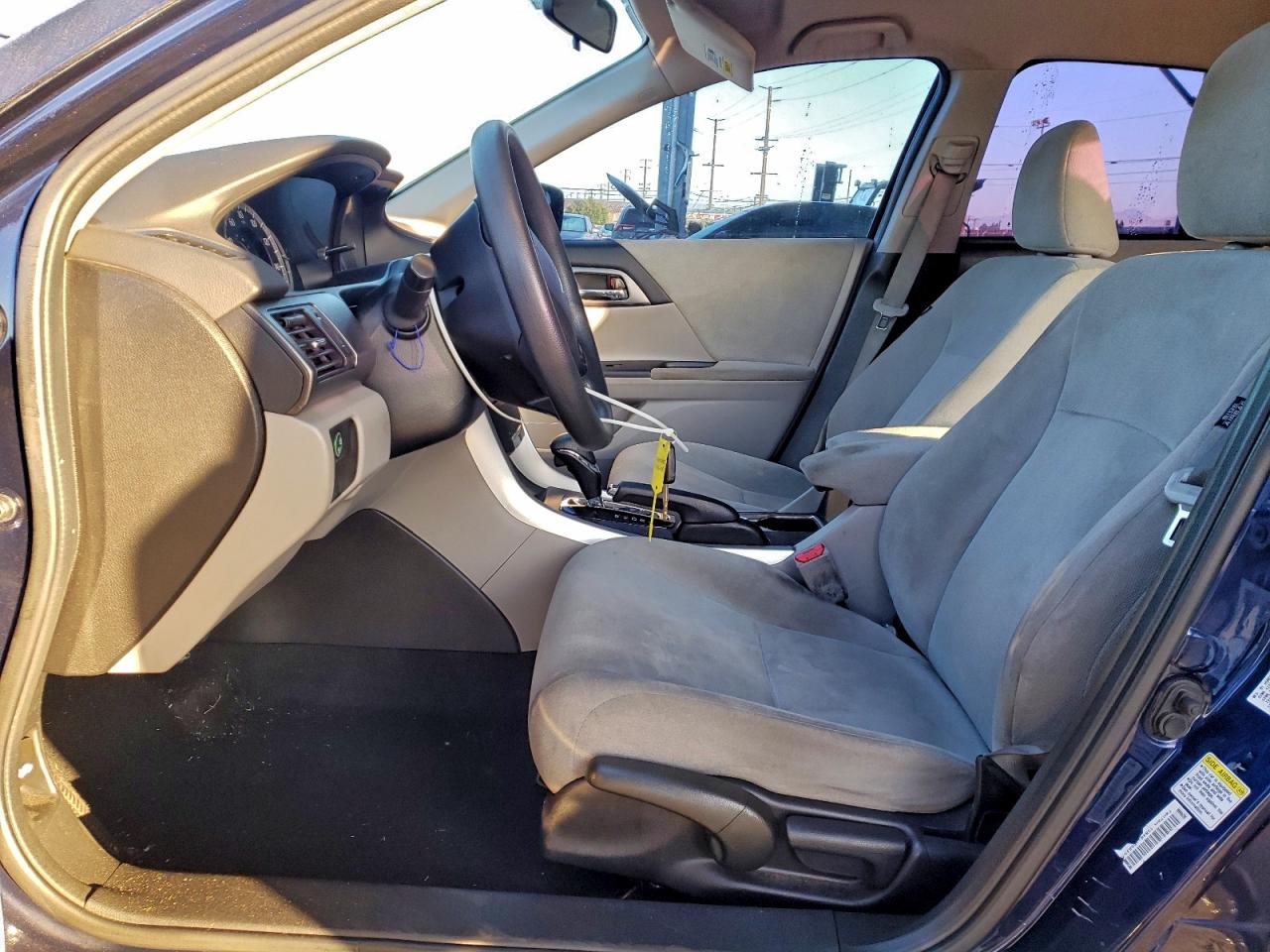 2013 HONDA ACCORD LX photo 7