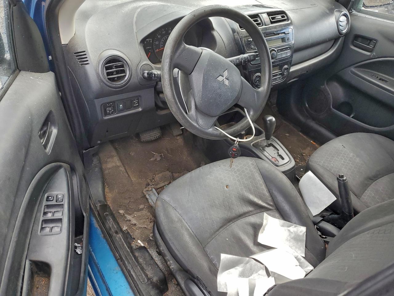 2015 MITSUBISHI MIRAGE DE photo 8