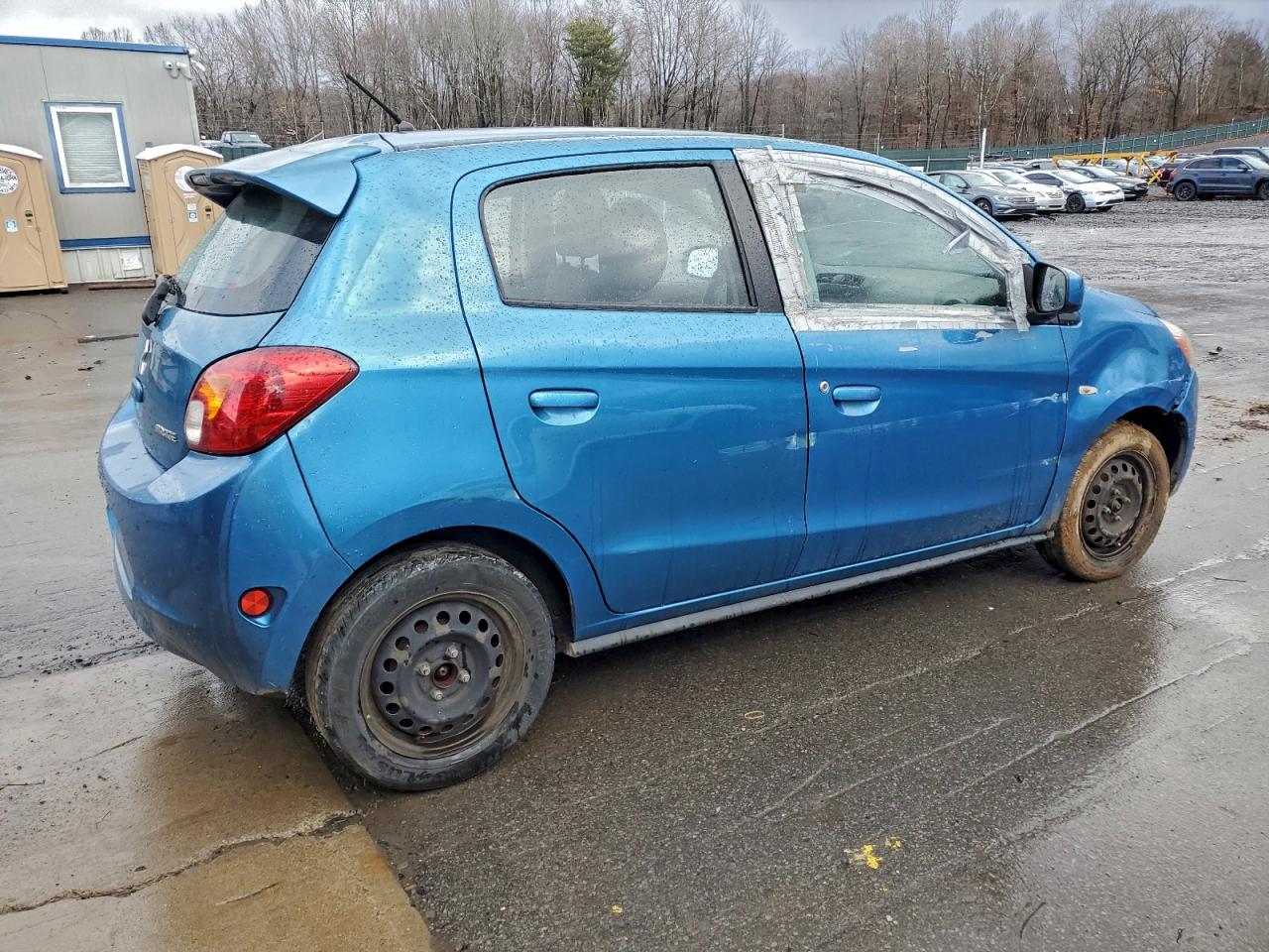 2015 MITSUBISHI MIRAGE DE photo 3