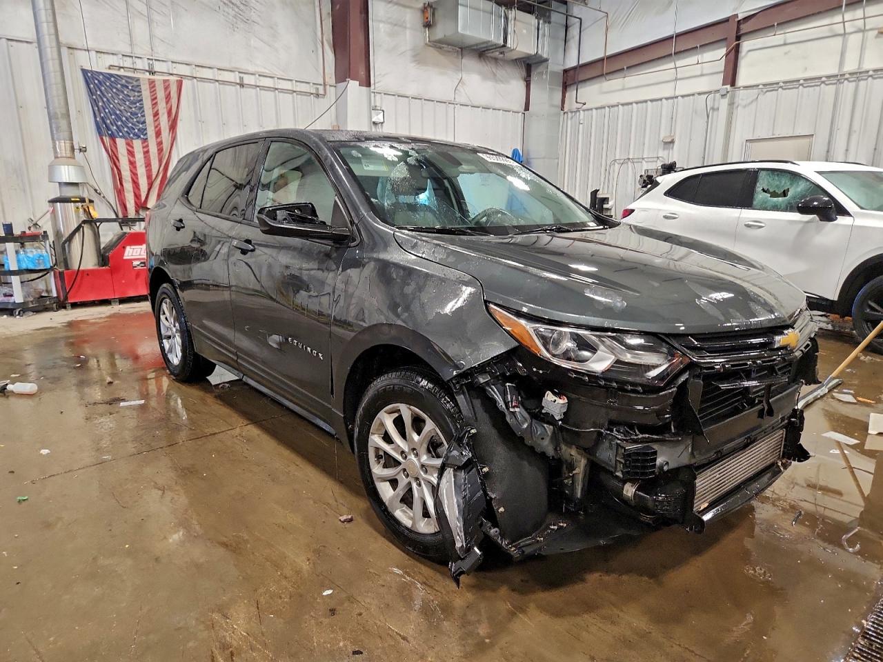 2019 CHEVROLET EQUINOX LS photo 4