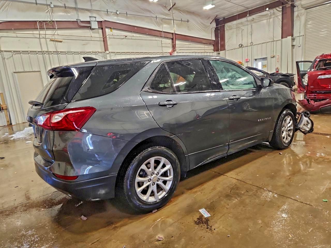2019 CHEVROLET EQUINOX LS photo 3
