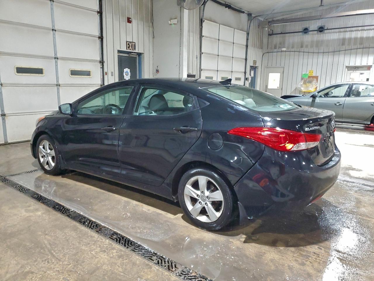 2013 HYUNDAI ELANTRA GLS photo 2