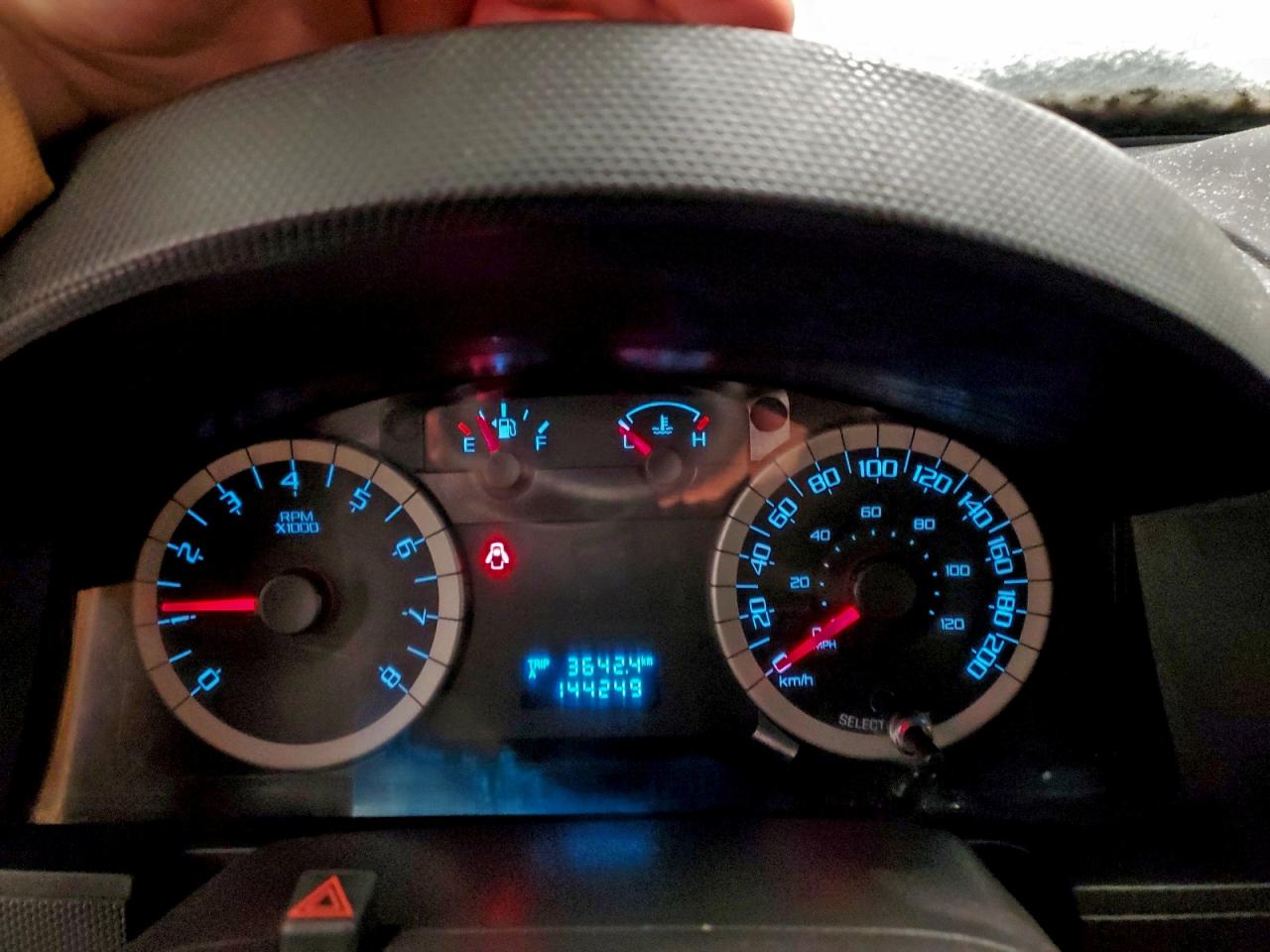 2010 FORD ESCAPE XLT photo 9