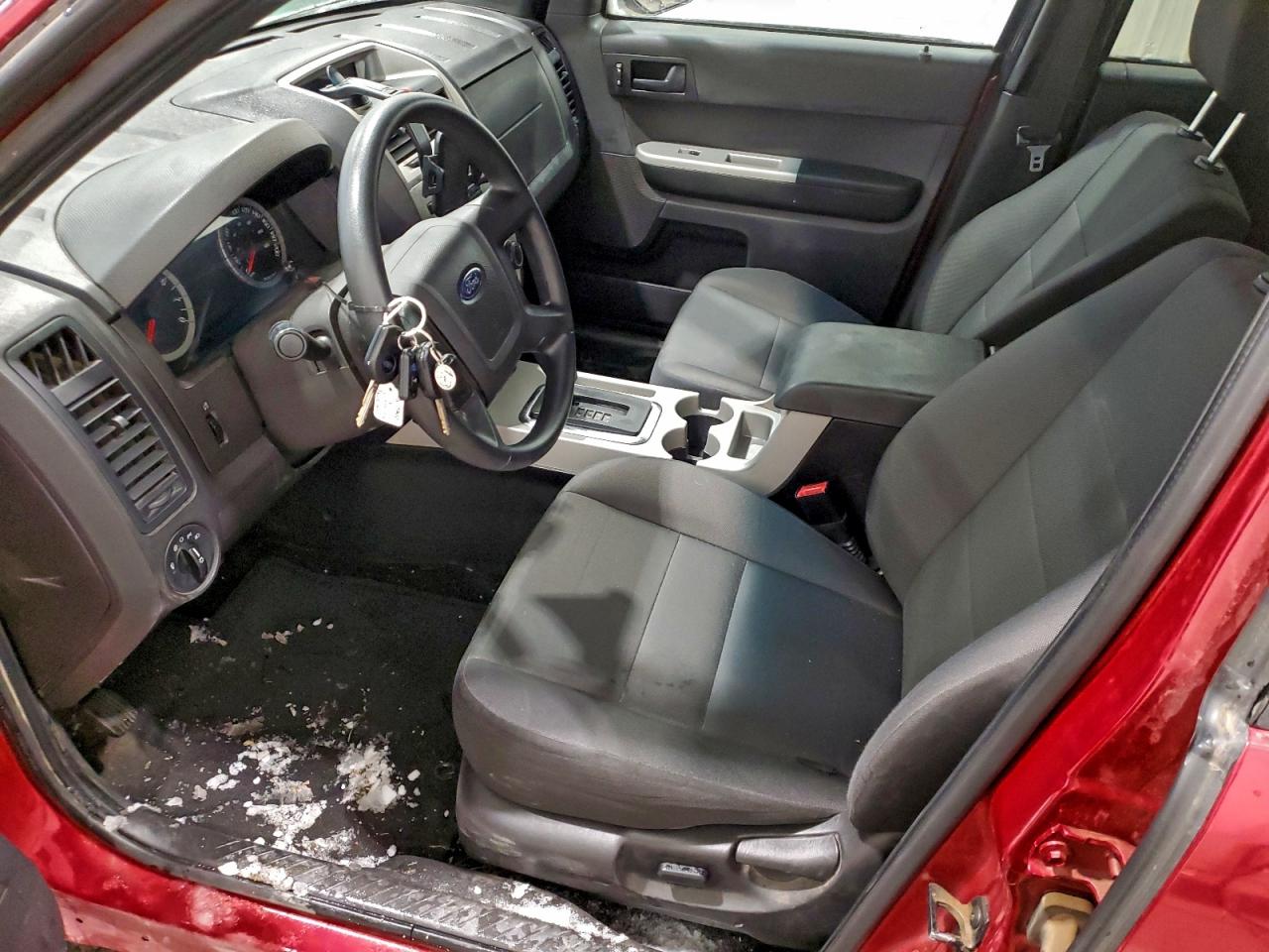 2010 FORD ESCAPE XLT photo 7