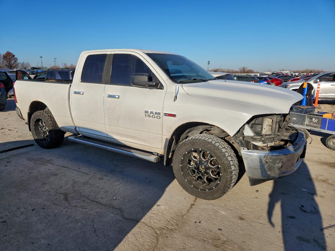 2016 RAM 1500 SLT photo 10