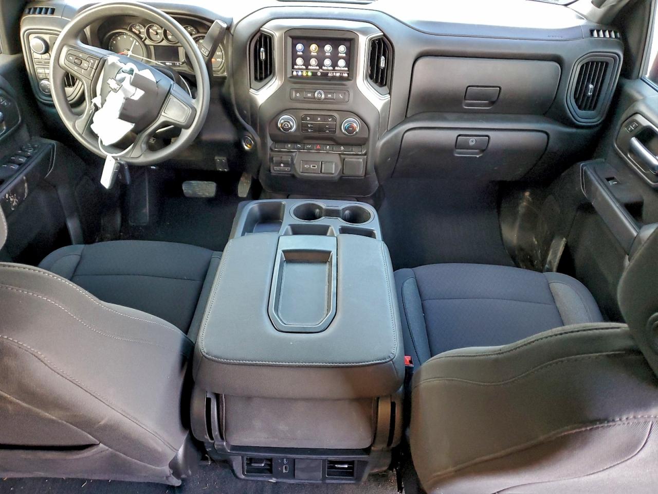 2025 CHEVROLET SILVERADO K2500 CUSTOM photo 8