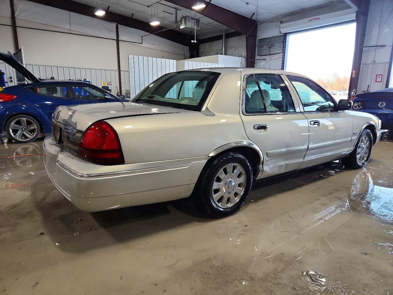 2007 MERCURY GRAND MARQUIS LS photo 3