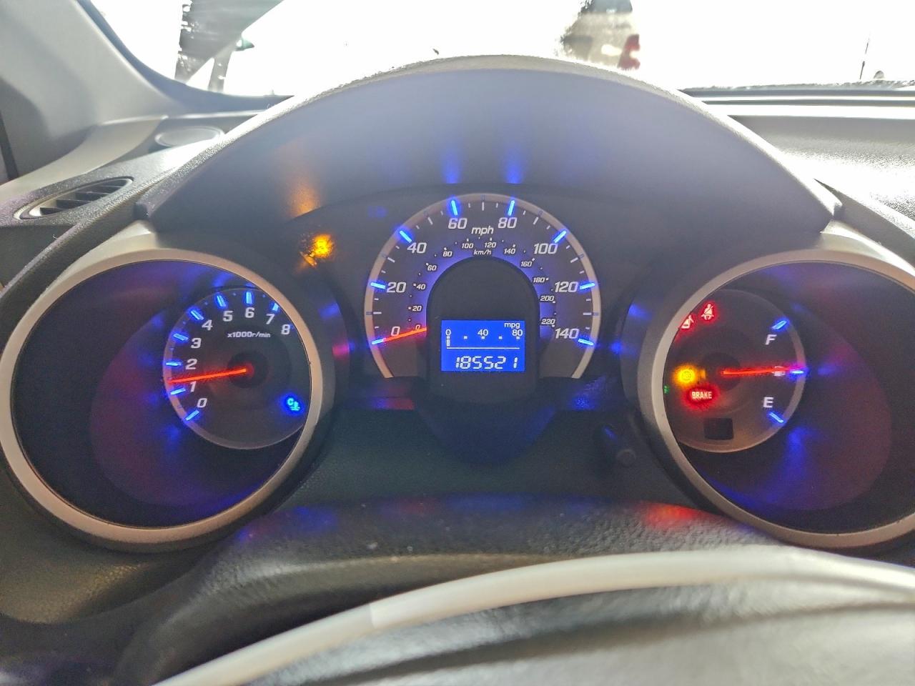 2011 HONDA FIT SPORT photo 9