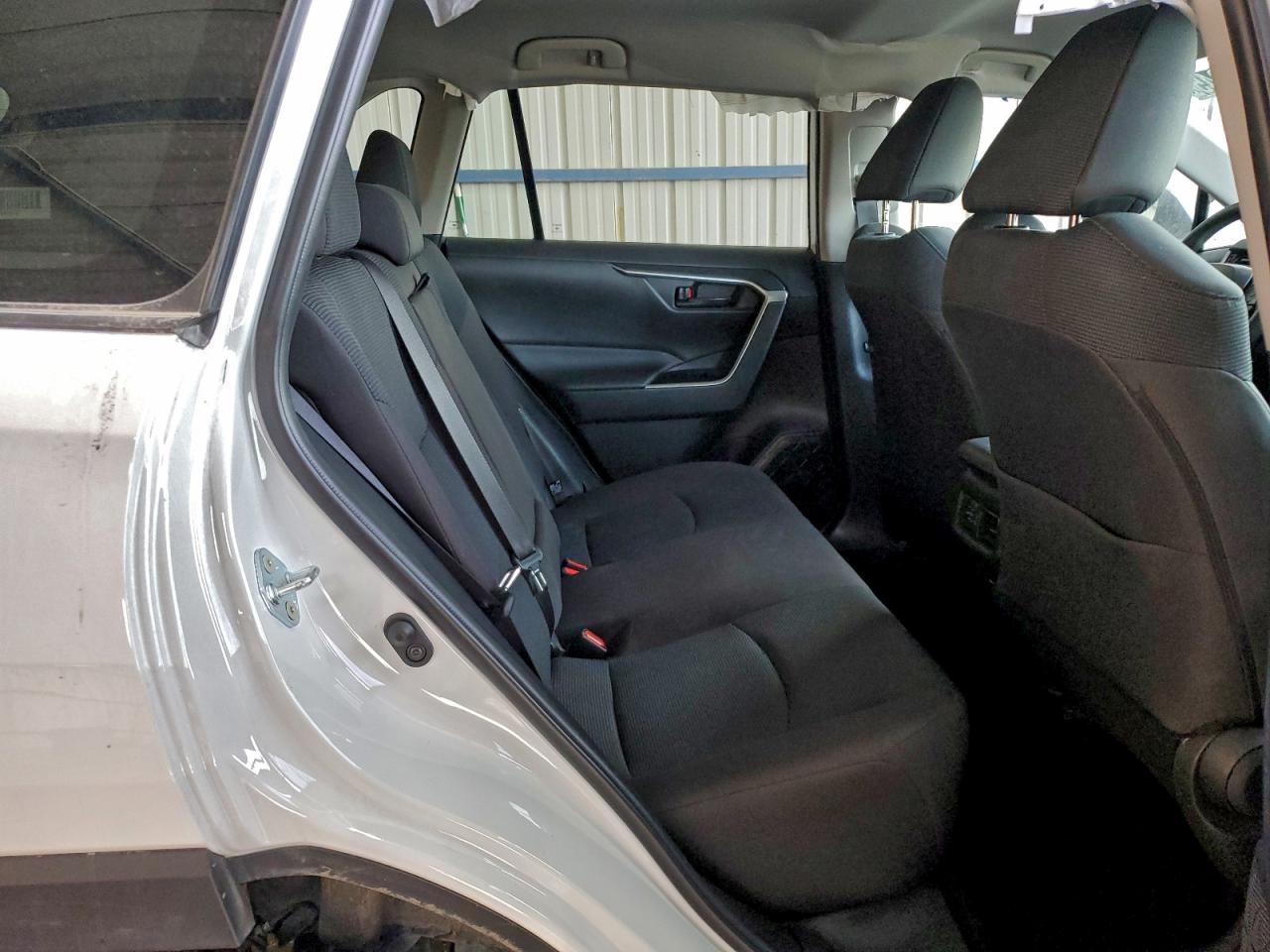 2025 TOYOTA RAV4 LE photo 21