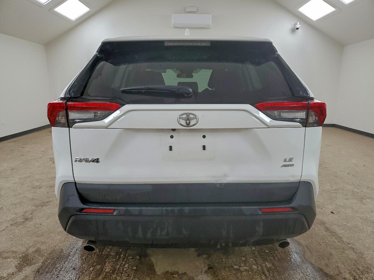 2025 TOYOTA RAV4 LE photo 11