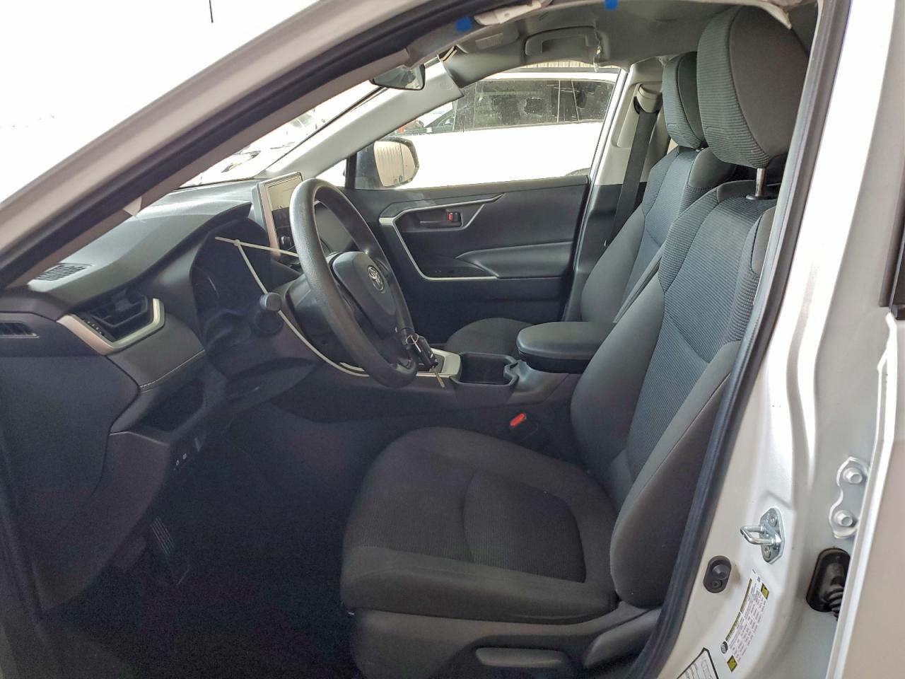2025 TOYOTA RAV4 LE photo 13
