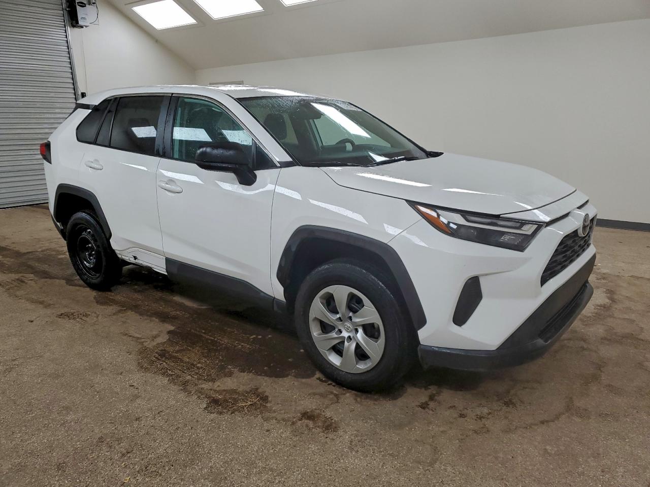 2025 TOYOTA RAV4 LE photo 7