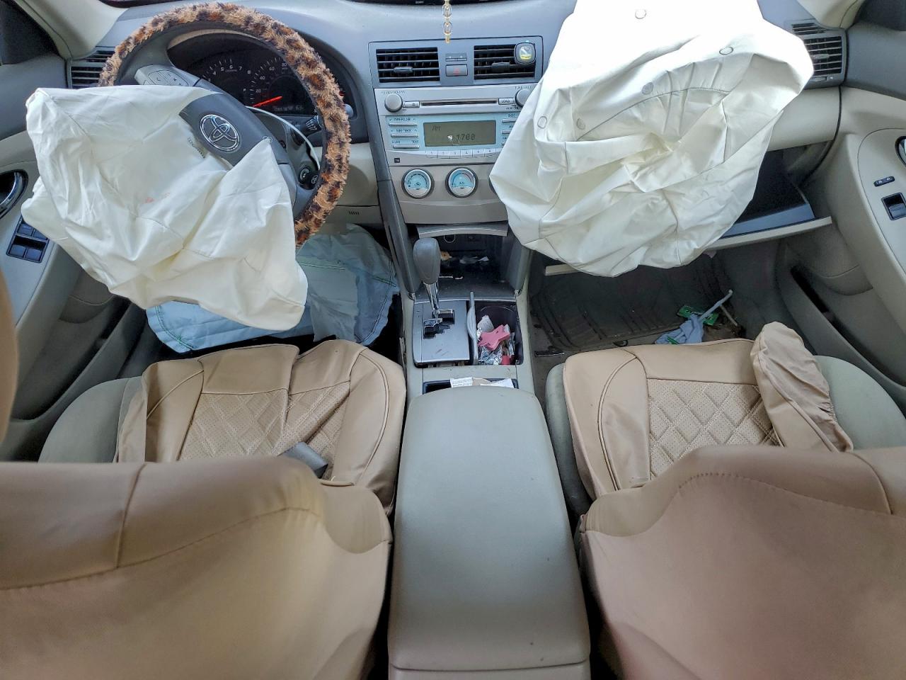 2007 TOYOTA CAMRY LE photo 8