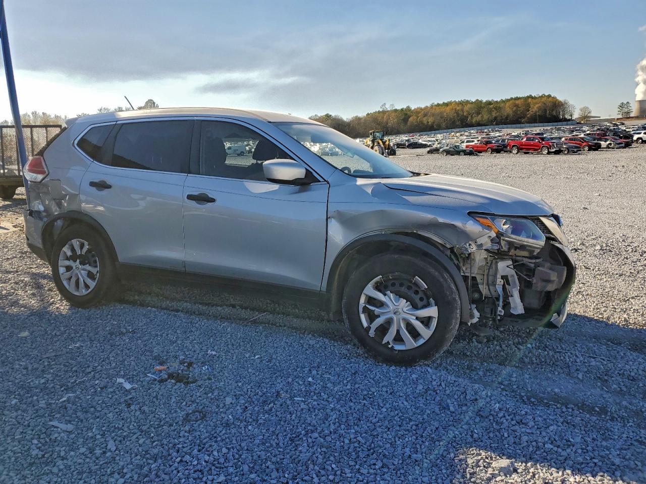 2016 NISSAN ROGUE S photo 4