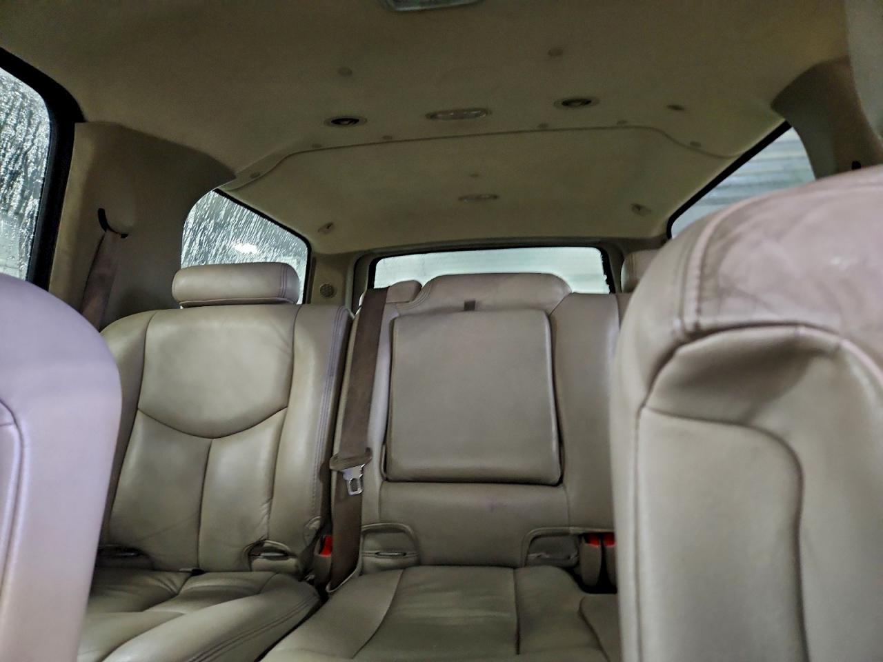 2005 CHEVROLET SUBURBAN K2500 photo 10