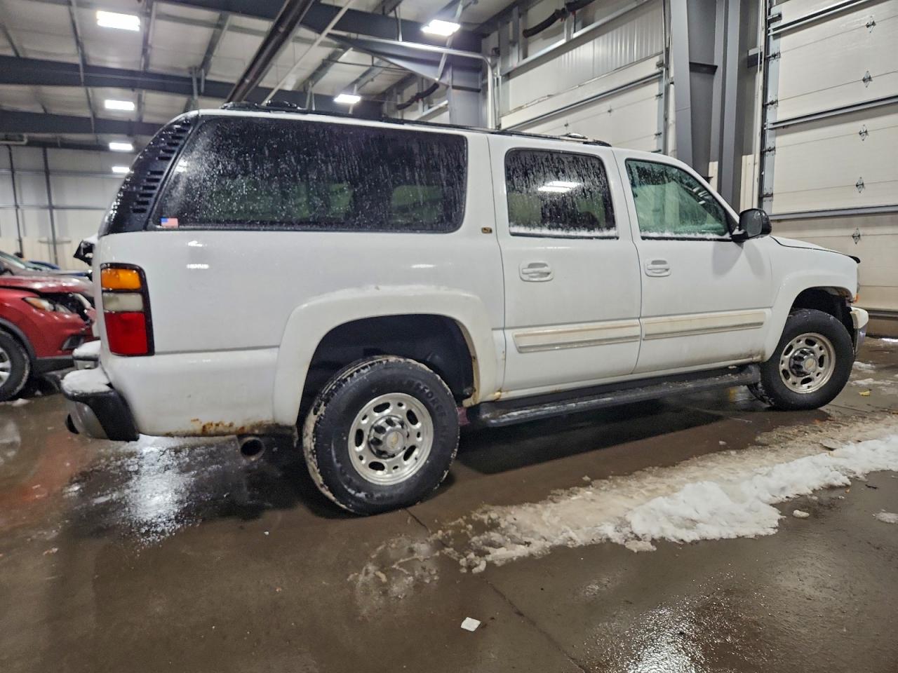 2005 CHEVROLET SUBURBAN K2500 photo 3