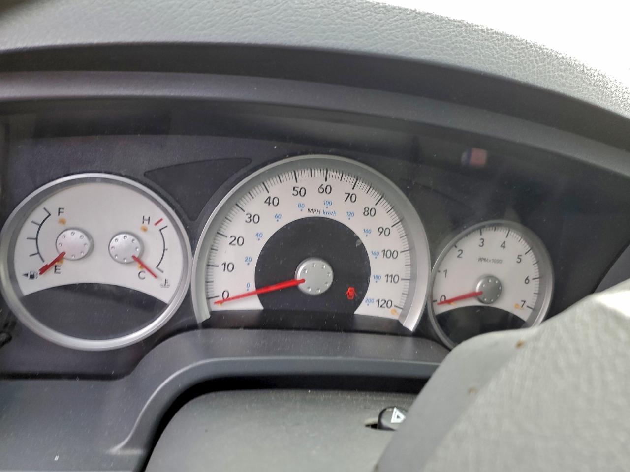 2005 DODGE DAKOTA QUAD SLT photo 9