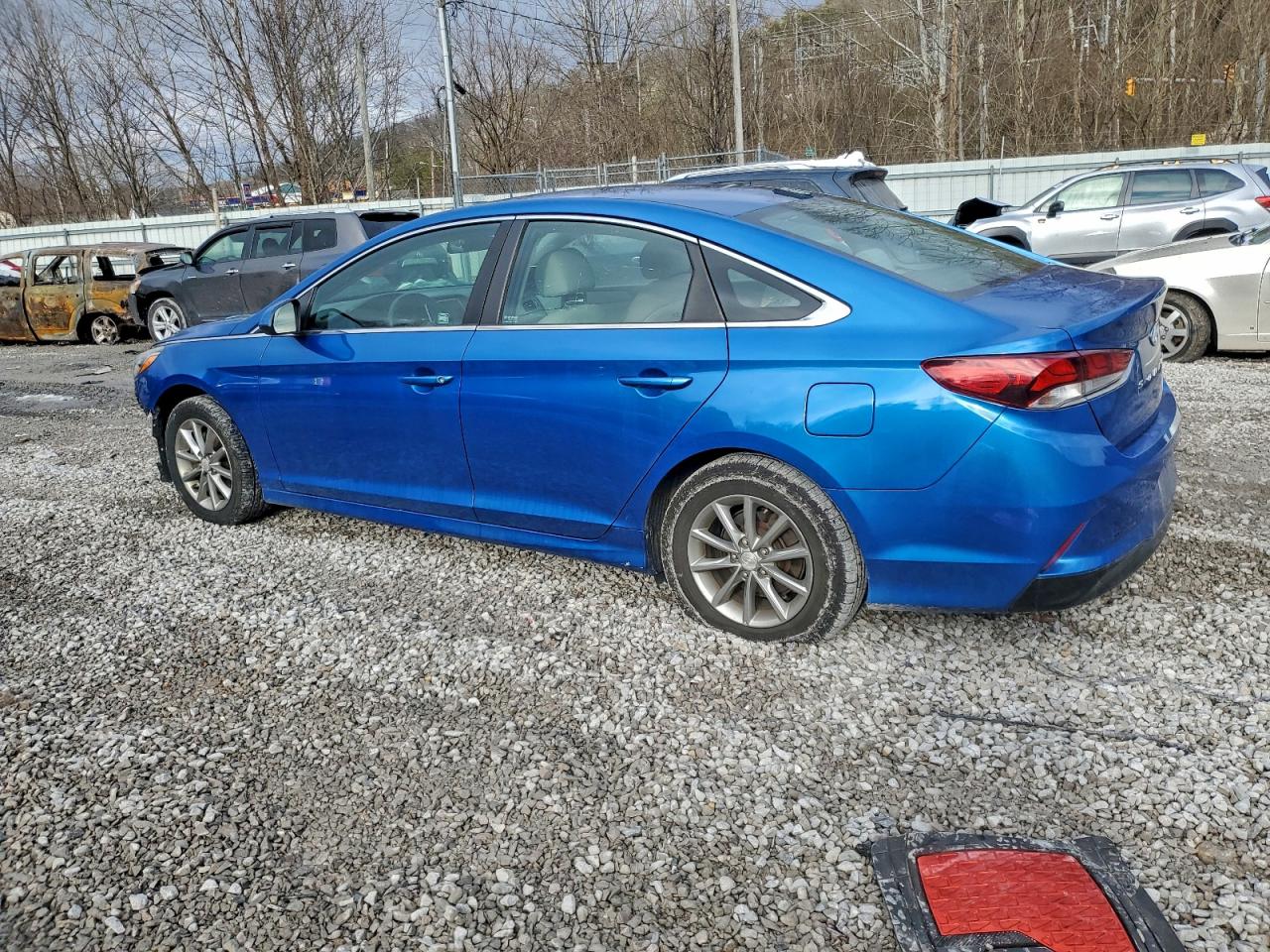 2018 HYUNDAI SONATA SE photo 2