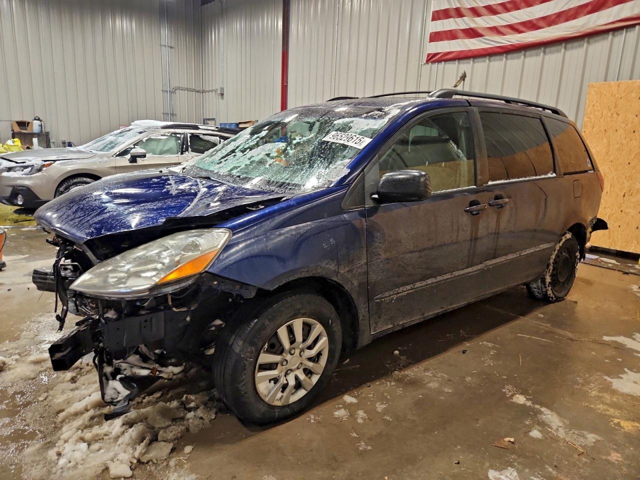 2007 TOYOTA SIENNA