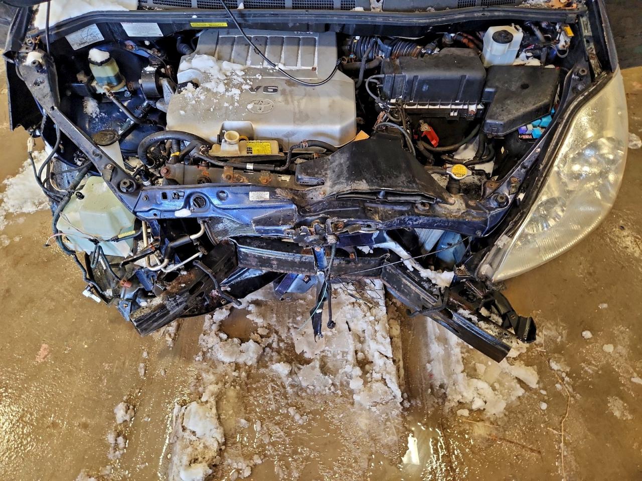 2007 TOYOTA SIENNA CE photo 12