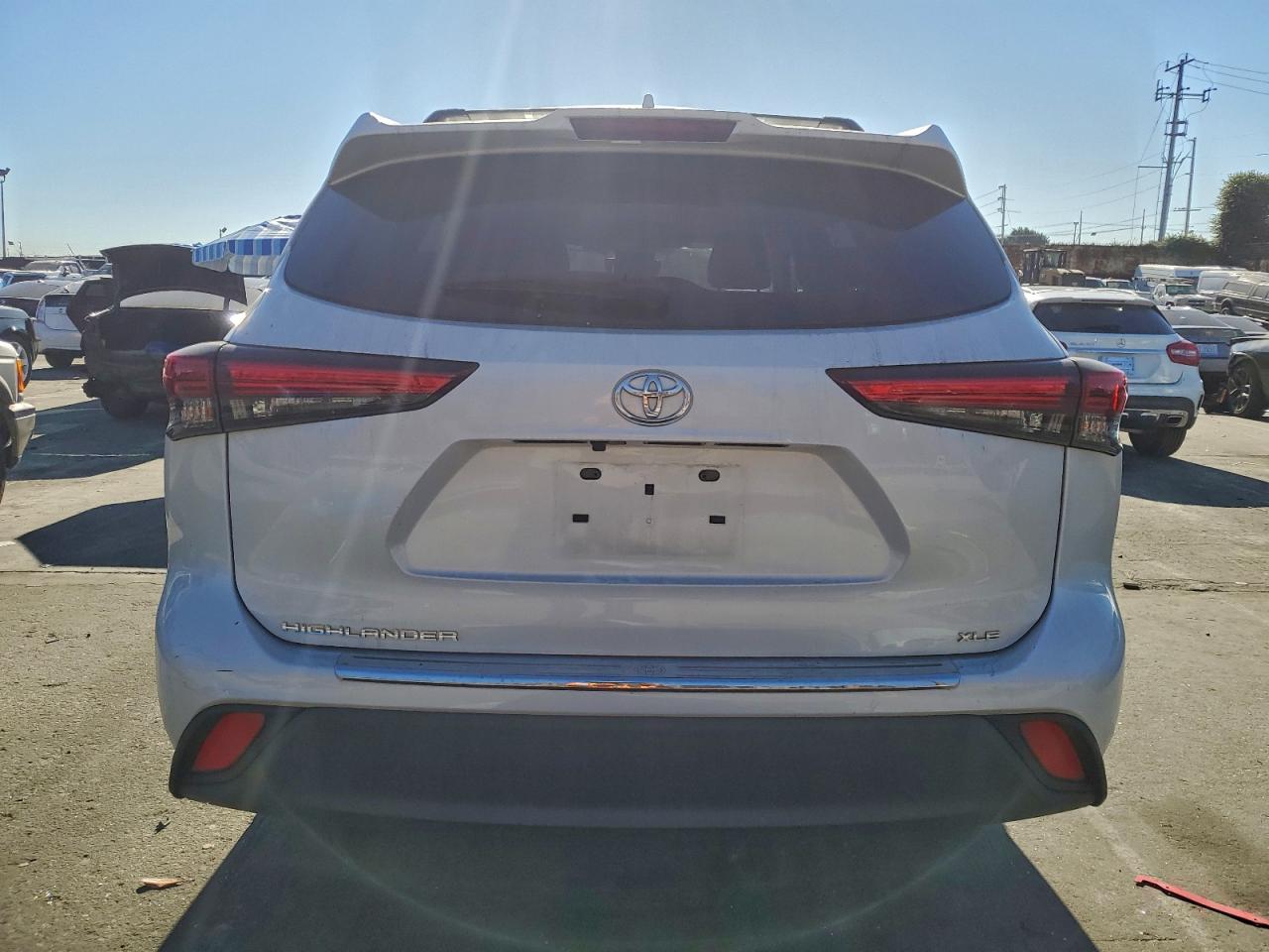 2023 TOYOTA HIGHLANDER L photo 6