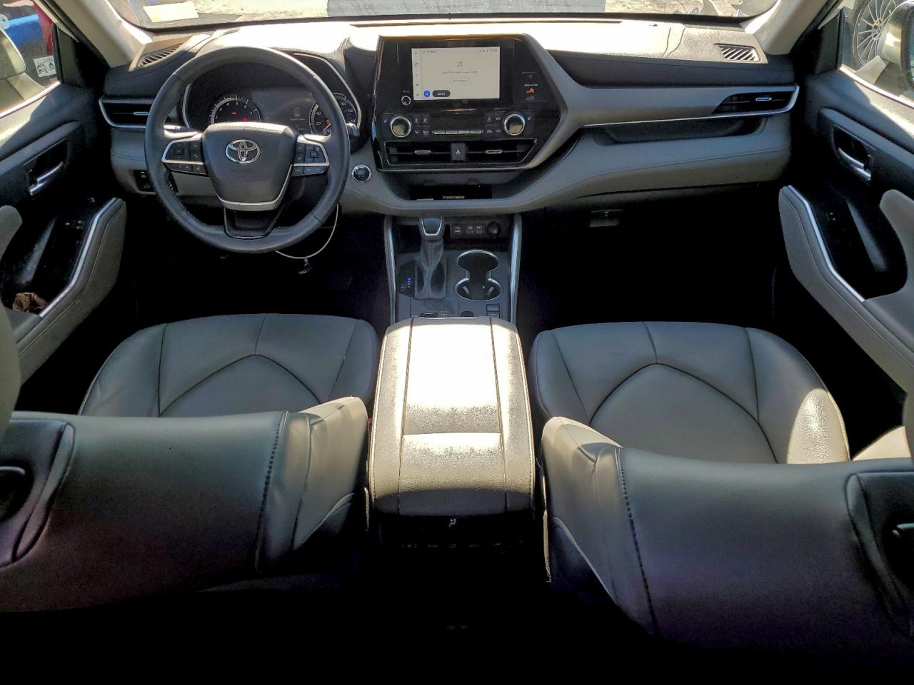 2023 TOYOTA HIGHLANDER L photo 8