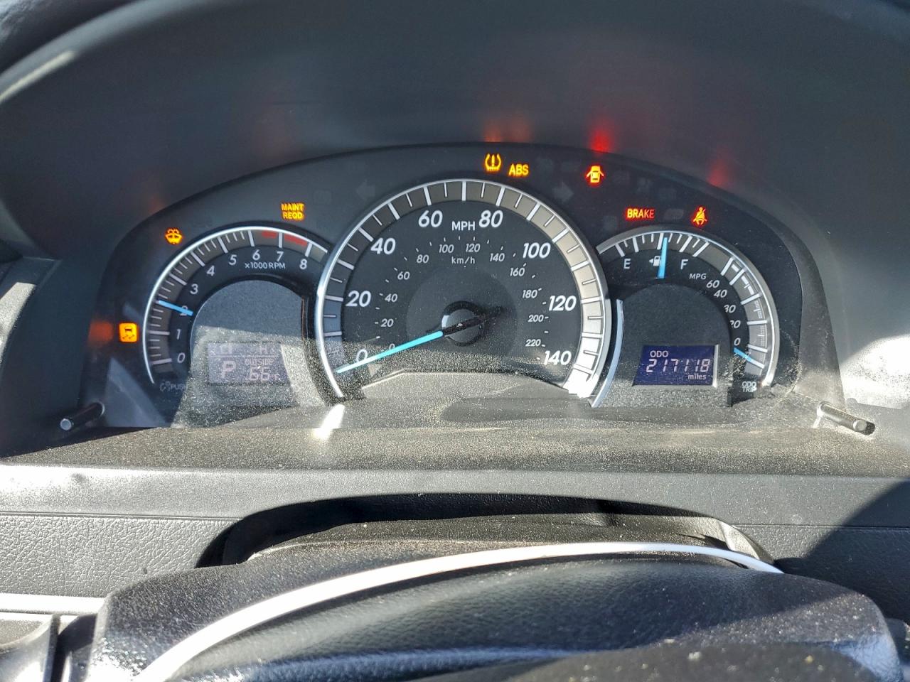 2013 TOYOTA CAMRY L photo 9