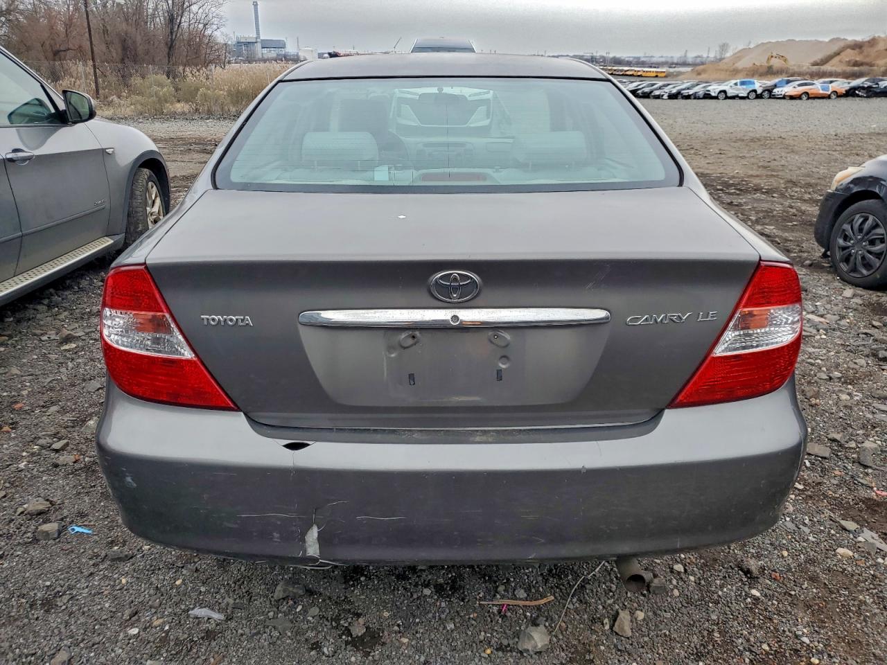 2003 TOYOTA CAMRY photo 6