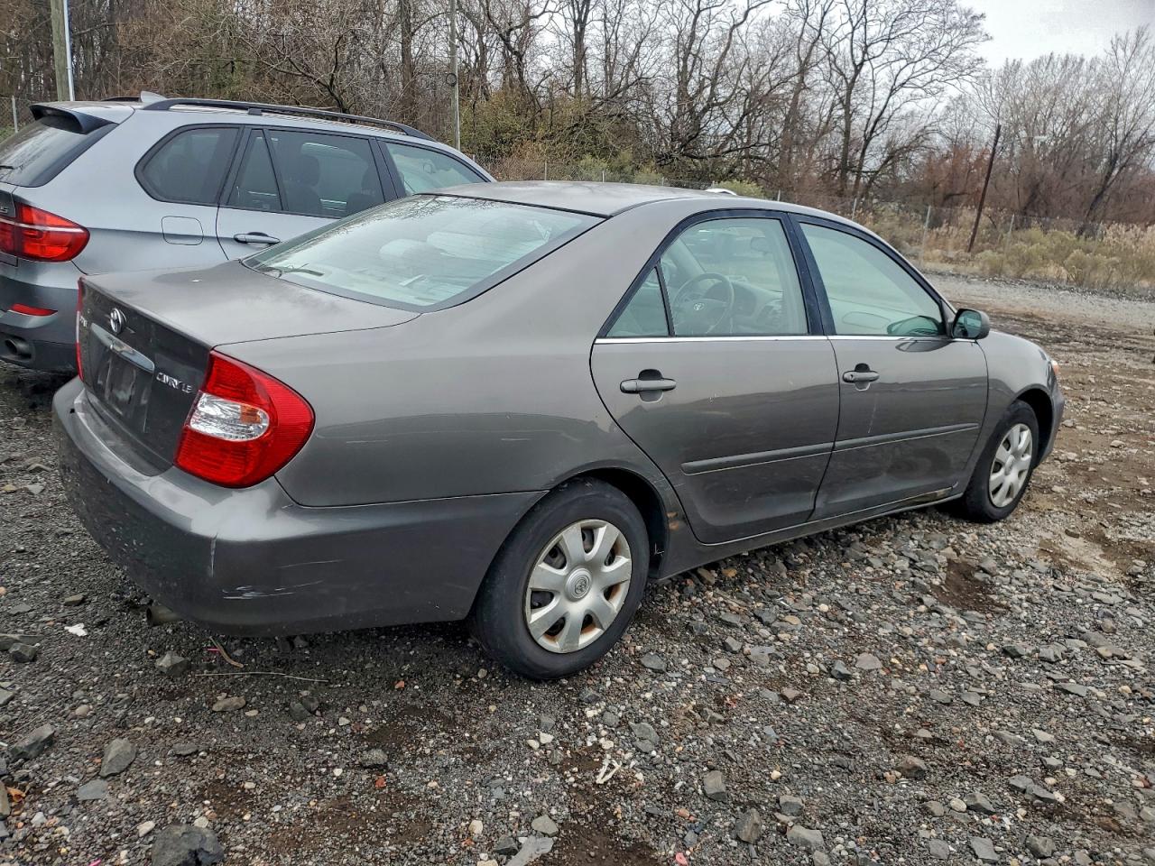 2003 TOYOTA CAMRY photo 3